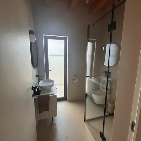 Casa Zaan בית הארחה *